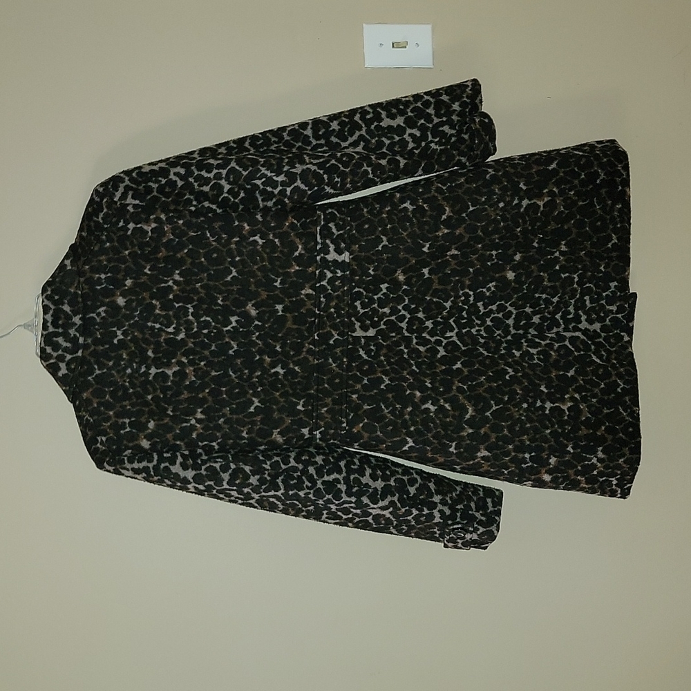 Women's Leopard print Jacket - Picture 5 of 6